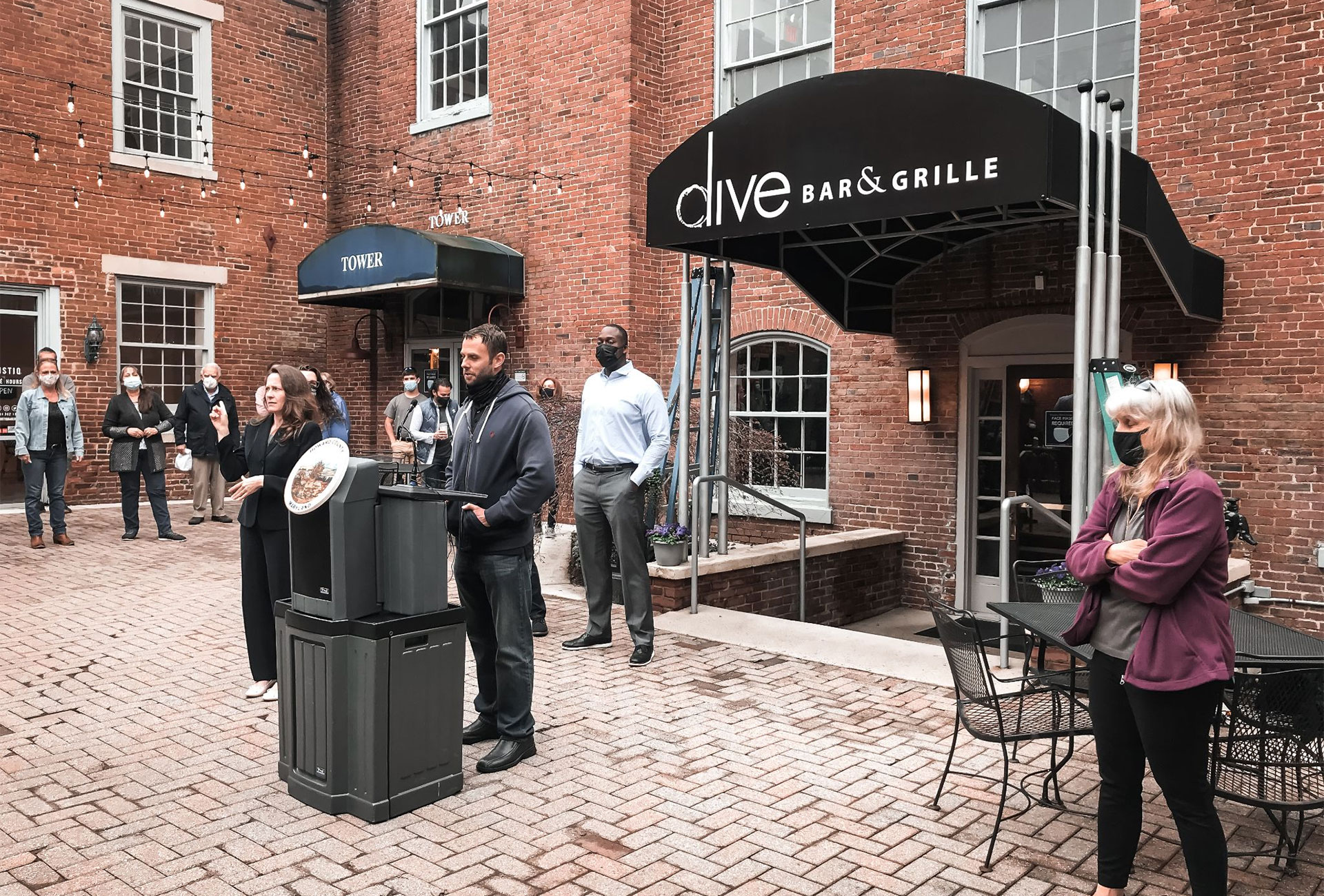 Welcome Dive Bar and Grille