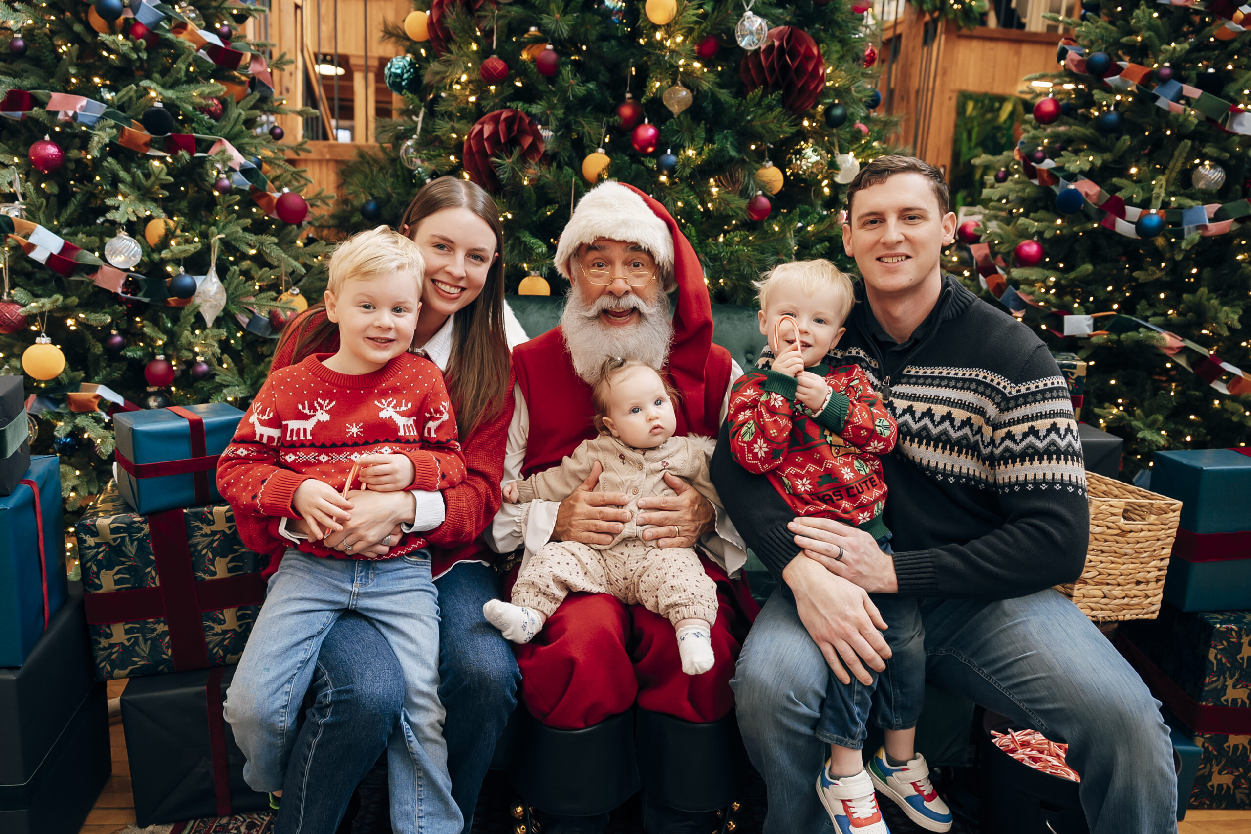Santa PoPPoP and Mrs. Claus: Star Attractions